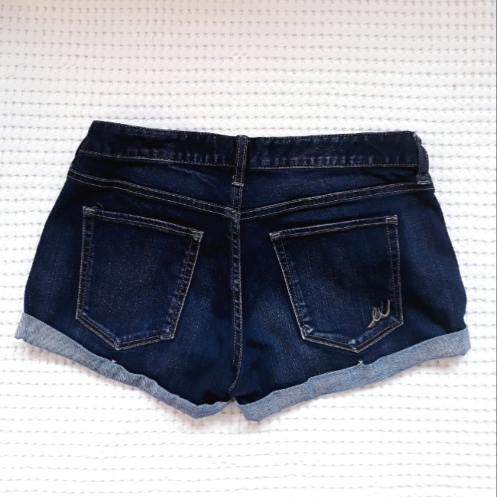Express Shortie Rolled Cuff Denim Jean - Shorts Size 4 Dark Wash Shorts - Picture 4 of 10